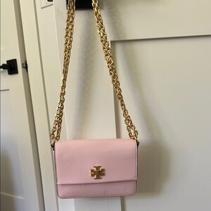 Brand new Tory Burch Pink Gold Crossbody Bag with Chain Strap